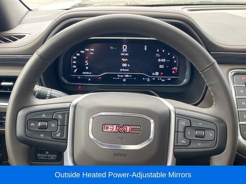 Certified 2023 GMC Yukon SLT w/ SLT Luxury Package AWD/4WD image 8