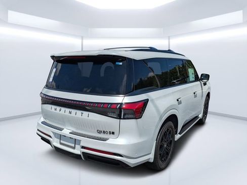 New 2026 INFINITI QX80 4WD w/ Sport Exterior Package image 3