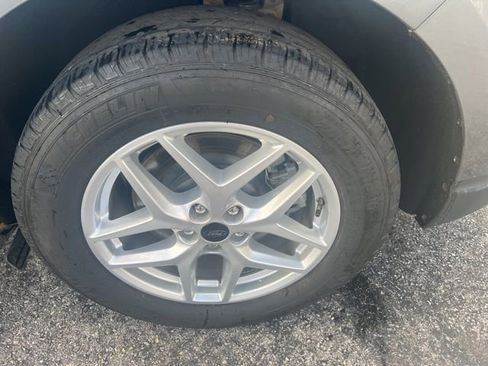 Used 2024 Ford Edge SE AWD/4WD image 19