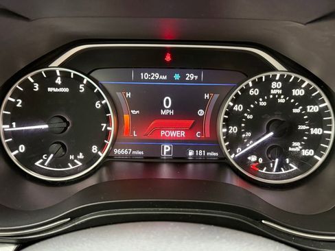 Used 2017 Nissan Maxima 3.5 SV image 17