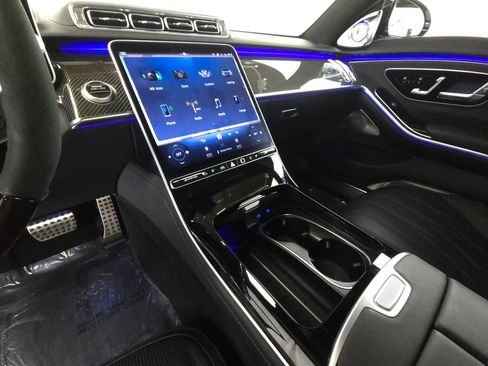 Used 2025 Mercedes-Benz S 63 AMG S image 15