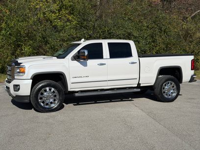 Used 2019 GMC Sierra 2500 Denali w/ Duramax Plus Package