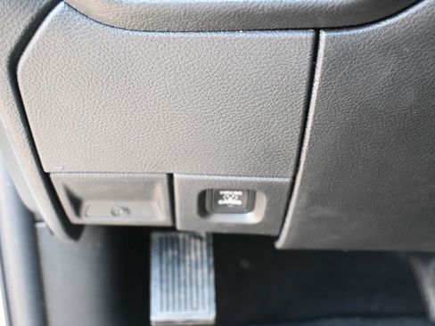 New 2026 RAM 3500 Tradesman AWD/4WD image 9