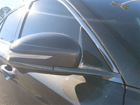 Used 2023 Genesis G70 3.3T w/ Sport Prestige Package image 11