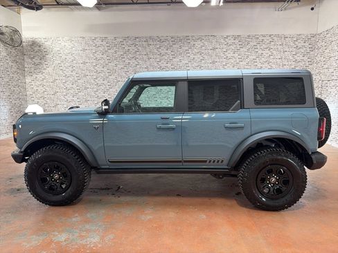 Used 2021 Ford Bronco First Edition AWD/4WD image 4