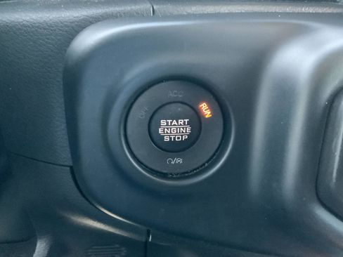 Used 2023 Jeep Gladiator Mojave w/ LED Lighting Group image 30