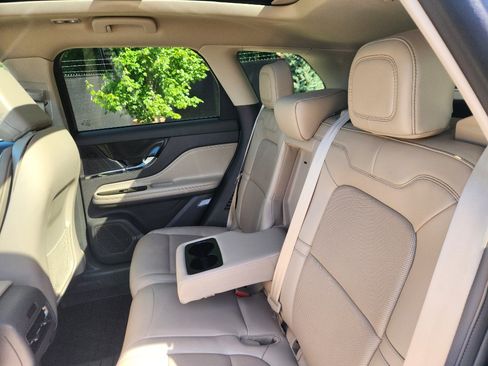 Used 2022 Lincoln Corsair Reserve w/ Equipment Group 201A image 25