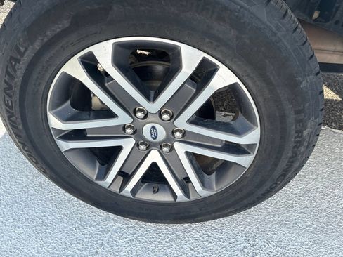 Used 2022 Ford F150 XL w/ STX Appearance Package RWD image 9
