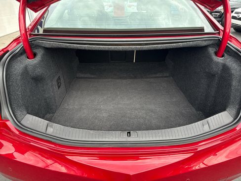 Used 2013 Cadillac XTS Premium image 5