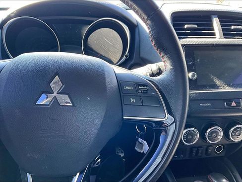 Used 2019 Mitsubishi Outlander Sport SE image 16