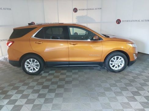 Used 2018 Chevrolet Equinox LT FWD image 4