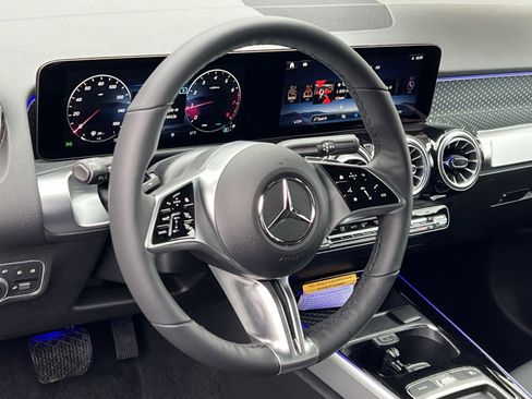 New 2026 Mercedes-Benz GLB 250 GLB 250 image 14