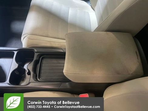 Used 2022 Honda CR-V EX image 9