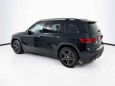 Certified 2025 Mercedes-Benz GLB 250 image 6