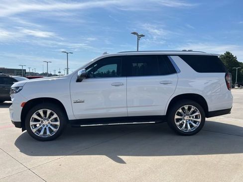 Used 2021 Chevrolet Tahoe Premier w/ Premium Package RWD image 6