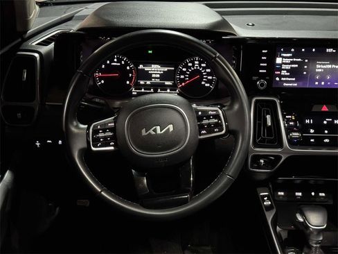 Used 2023 Kia Sorento S w/ Panoramic Sunroof Package image 14