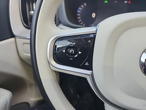 Certified 2025 Volvo XC60 B5 Plus AWD/4WD image 13
