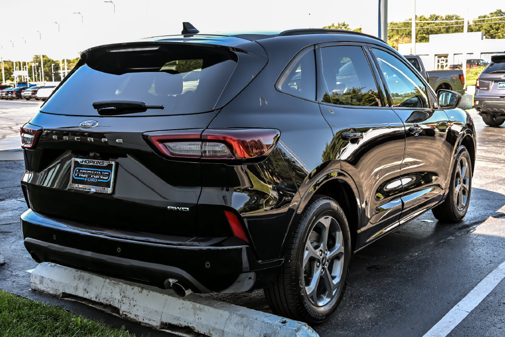 Certified 2024 Ford Escape ST-Line w/ Tech Pack #1 AWD/4WD image 8