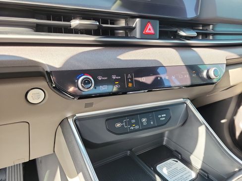 New 2026 Kia Carnival SX FWD image 18