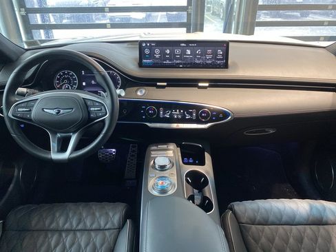 Certified 2025 Genesis GV70 3.5T Sport w/ Sport Advanced Package image 8