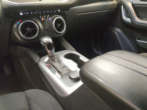 Used 2020 Chevrolet Blazer LT FWD image 26