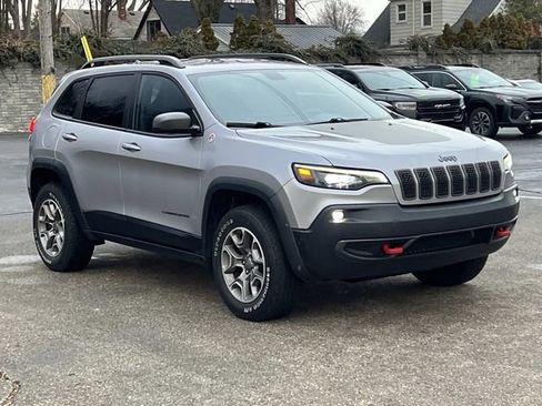 Used 2020 Jeep Cherokee Trailhawk w/ Cold Weather Group image 7