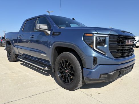 Used 2026 GMC Sierra 1500 Elevation AWD/4WD image 5