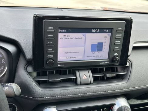 Used 2020 Toyota RAV4 XLE w/ Convenience Package FWD image 25