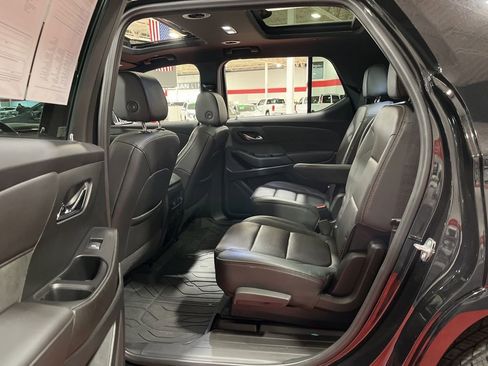 Used 2022 Chevrolet Traverse High Country w/ LPO, Floor Liner Package image 12