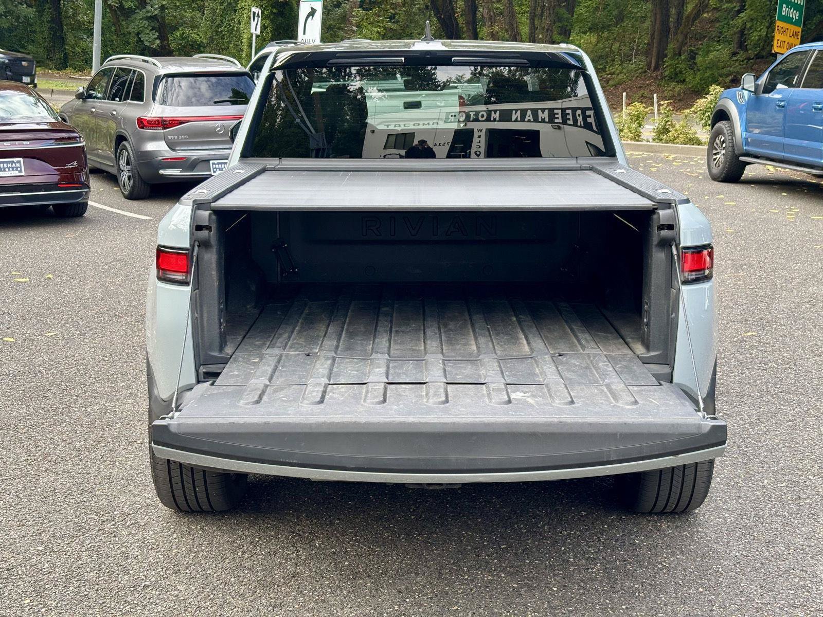 Used 2022 Rivian R1T Adventure AWD/4WD image 9