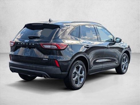 Used 2025 Ford Escape ST-Line image 5