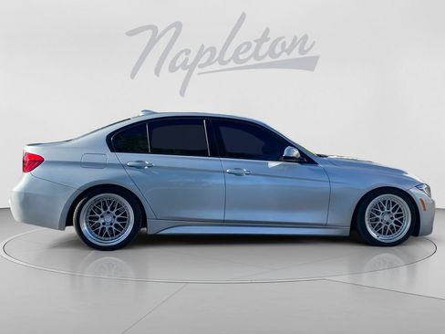 Used 2018 BMW 330i Sedan w/ M Sport Package RWD image 7