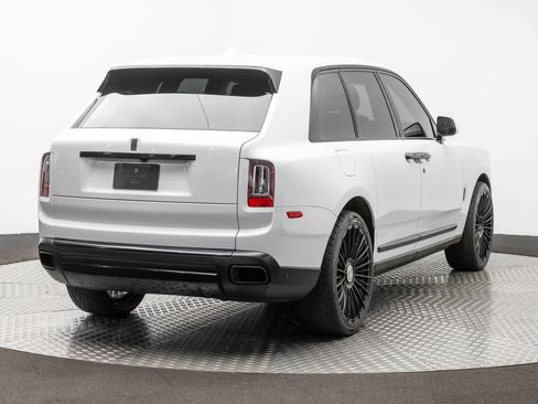 Certified 2020 Rolls-Royce Cullinan AWD/4WD image 24