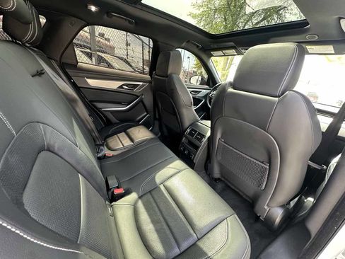 Used 2024 Jaguar F-PACE R-Dynamic S AWD/4WD image 33