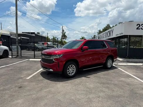 Used 2021 Chevrolet Tahoe LT RWD image 1