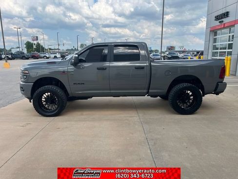 Used 2026 RAM 2500 Big Horn AWD/4WD image 2