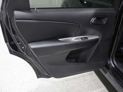Used 2013 Dodge Journey SXT FWD image 19