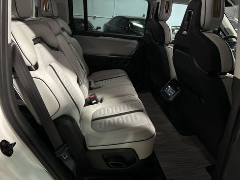 Used 2024 Rivian R1S Adventure AWD/4WD image 49