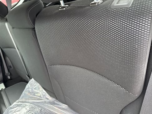 Used 2019 Subaru Outback 2.5i Premium image 16