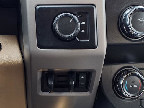 Used 2019 Ford F350 Lariat w/ Lariat Ultimate Package image 18