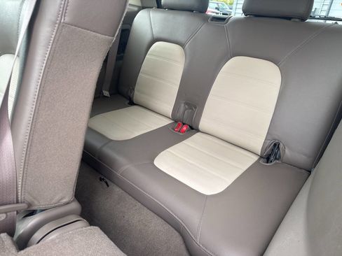 Used 2004 Ford Explorer Eddie Bauer image 19