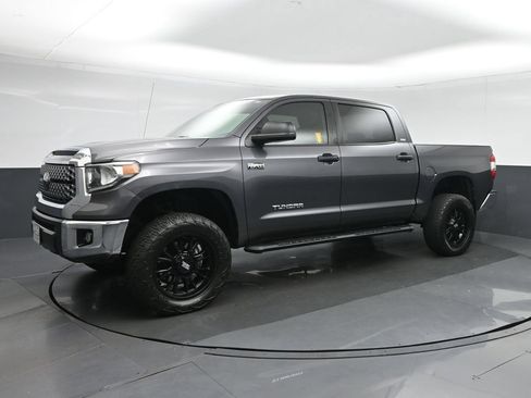Used 2019 Toyota Tundra SR5 w/ SR5 Upgrade Package RWD image 3