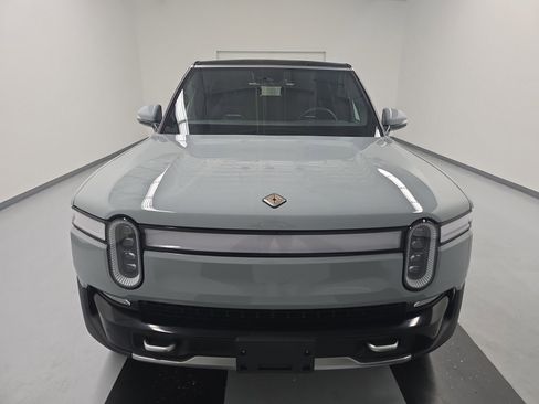 Used 2024 Rivian R1S Adventure AWD/4WD image 8