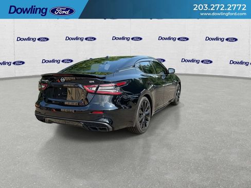Used 2023 Nissan Maxima SR w/ Sport Mat Group FWD image 8