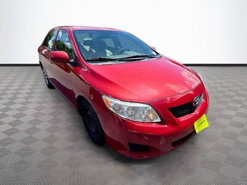 Used 2010 Toyota Corolla LE FWD image 3