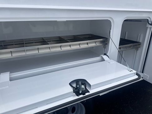 New 2024 Ford F550 4x4 SuperCab Super Duty image 44