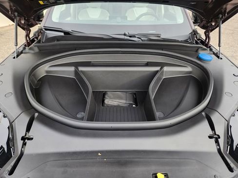 New 2025 Volvo EX90 Ultra w/ Protection Package Premier image 19