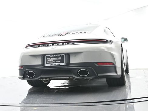 Certified 2025 Porsche 911 Carrera RWD image 49
