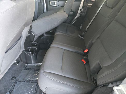 Used 2021 Jeep Wrangler Unlimited Sport AWD/4WD image 15
