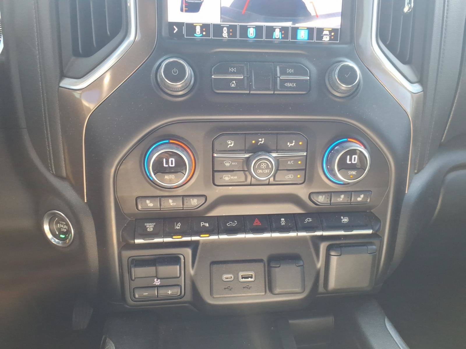 Used 2023 Chevrolet Silverado 3500 High Country AWD/4WD image 24